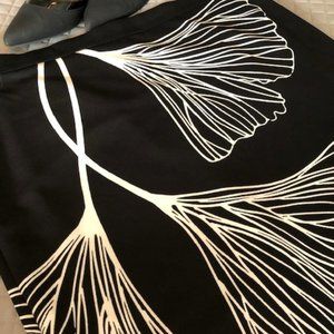 Black Knee-Length Skirt, Gingko Pattern, XL